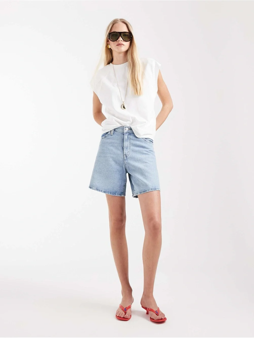 Levi's - Women’s Baggy denim Women’s short size 34